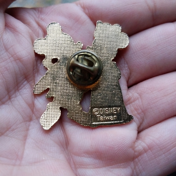 Vintage 1992 Disney Mickey and Minnie Lapel Pin - Picture 2 of 5